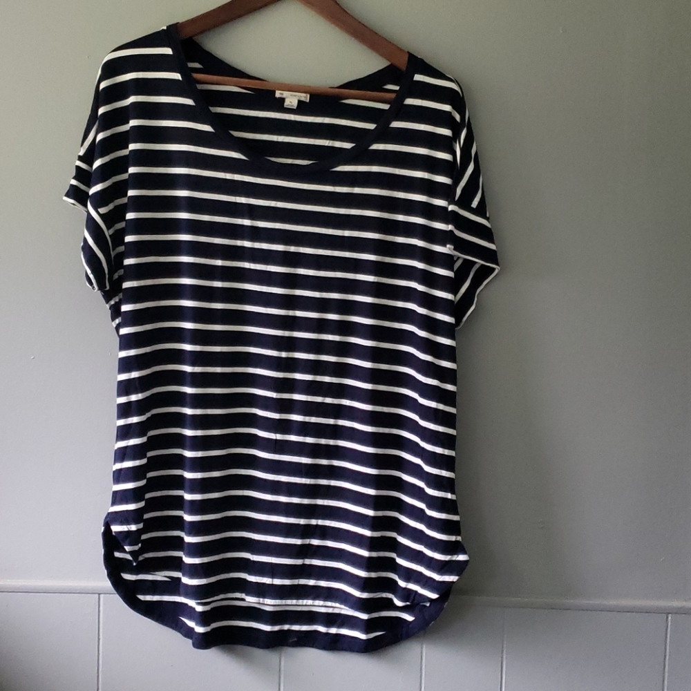 Blue and white striped Gap T-shirt